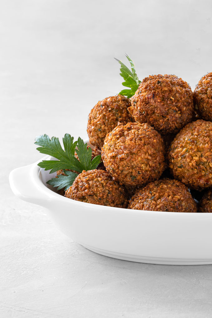 air-fried falafel - crispy, healthy, oil-free